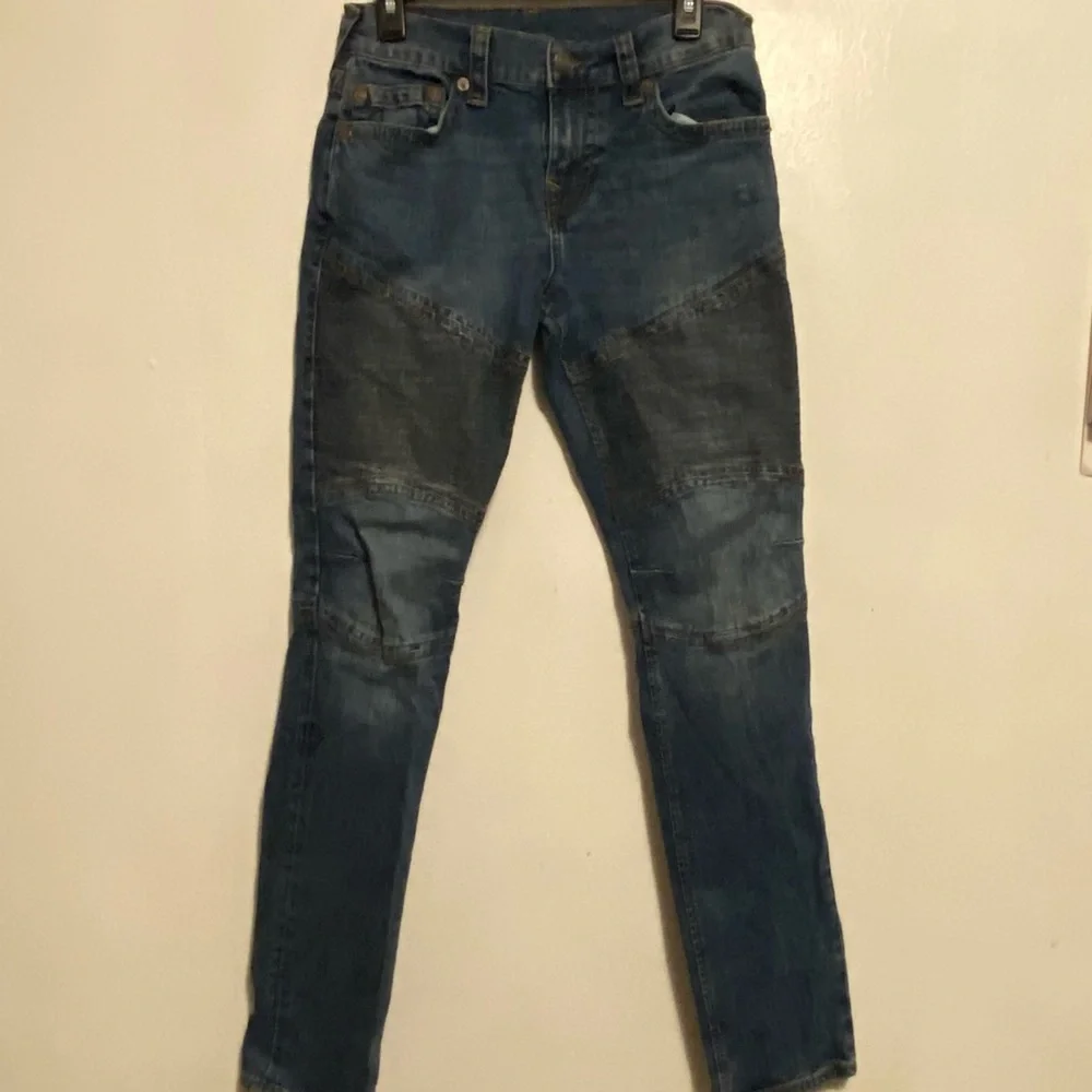 True Religion Jeans Mens Size 29 Geno Relaxed Slim Dark Wash‎ Preppy